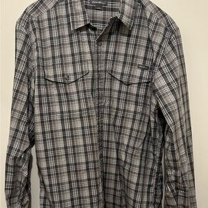 Eddie Bauer- Black and White Plaid Button-Up Shirt Classic Fit - Size Large